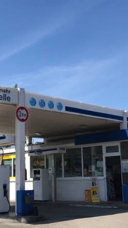 Vorschau der mobilen Webseite www.neumuenster-billig-tanken.de, Shell-Station Günzel
