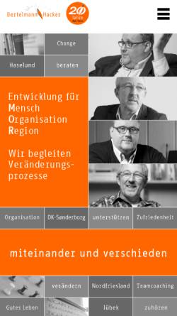 Vorschau der mobilen Webseite www.bertelmannhacker.de, Personalentwicklung, Organisationsentwicklung für Flensburg u. Schleswig-Holstein